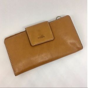 Fossil “Logan” RFID tab clutch wallet